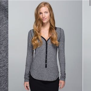 NWT Lululemon Awesoma Henley Sz 8
